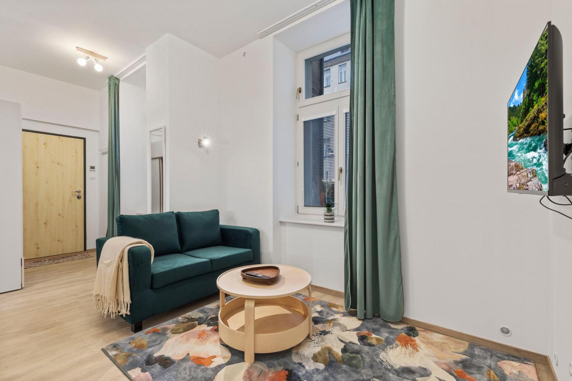 Garden Haven Studio In Old Town Bratislava Exterior photo